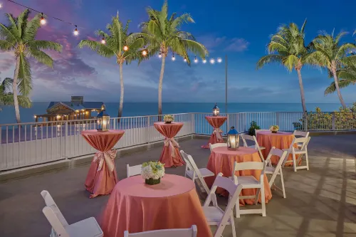 The Reach Key West, Curio Collection by Hilton Mahlzeiten Photos