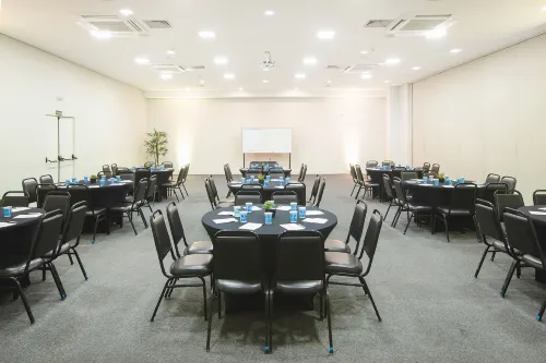 Vinhedo Plaza Hotel Espaces Affaires Photos