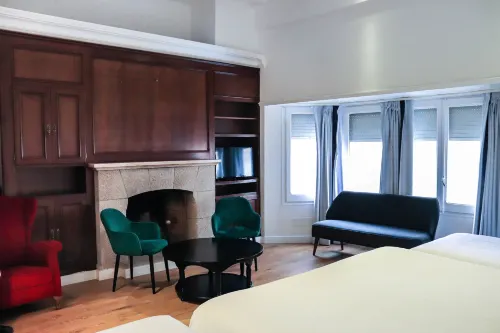 Hotel & Restaurant Marina Palamós Rooms Photos