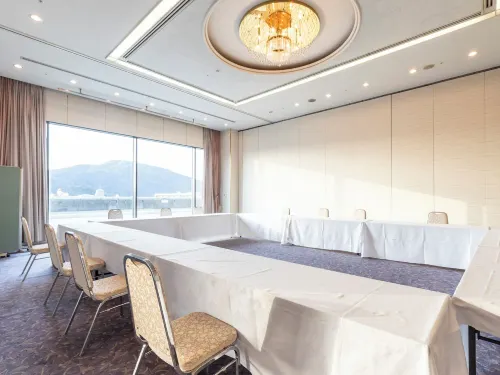 Century Plaza Hotel Business Facilities Photos