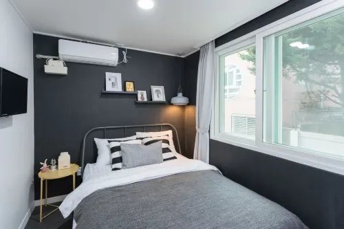 Neat House Hongdae Photos