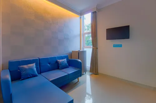 Koslo Yogyakarta Kamar Photos