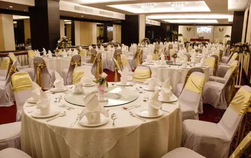 Nouvo City Hotel Restauration Photos