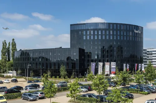 Airport Plaza Hotel Hamburg Exterior Photos
