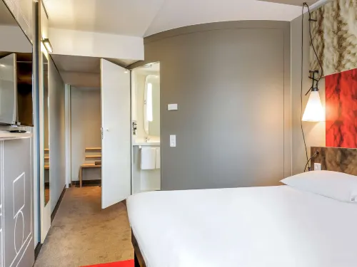 Ibis London Stratford Rooms Photos