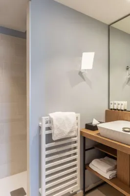Golden Tulip Saint Malo - le Grand BÉ Rooms Photos