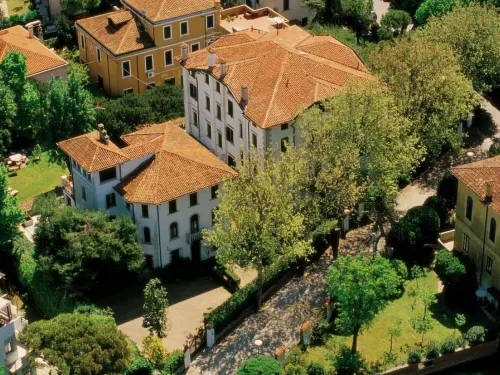 Hotel la Meridiana Exterior Photos