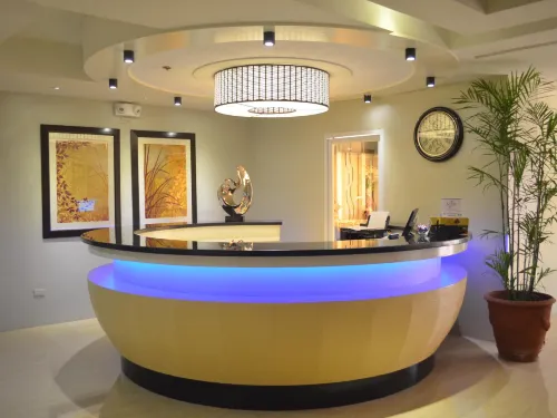 Queen Margarette Hotel - Downtown Public Areas Photos