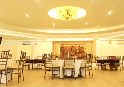 Altaroca Mountain Resort Antipolo Makanan Photos