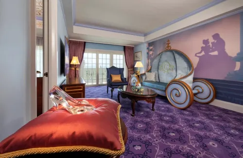 Hong Kong Disneyland Hotel Rooms Photos
