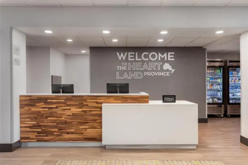 Hampton Inn and Suites by Hilton Windsor Public Areas Photos