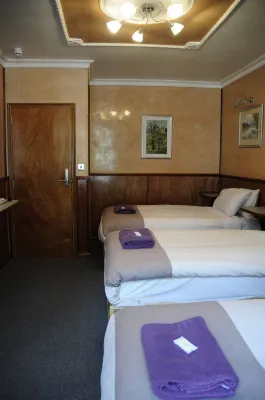 Cricklewood Lodge Hotel Rooms Photos