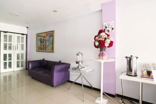 Oriza Hotel Surabaya Photos
