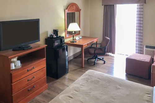 Quality Inn Near Joint Base Andrews-Washington Area Rooms Photos