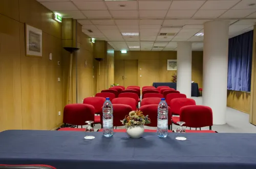 VIP Executive Eden Aparthotel Business Photos