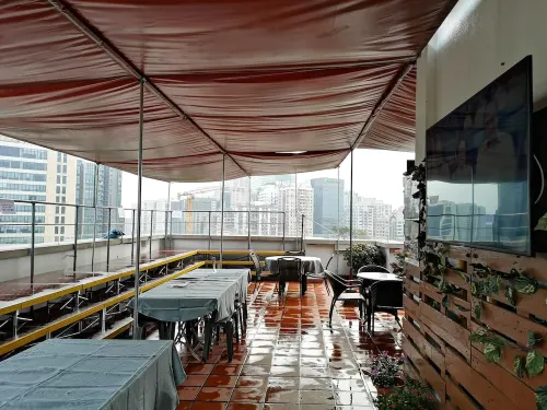 Hotel Guia Makanan Photos