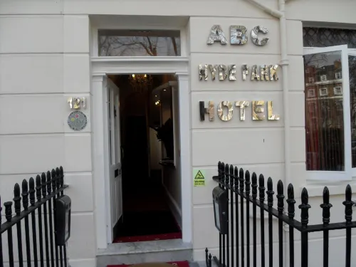 ABC Hyde Park Hotel Extérieur Photos