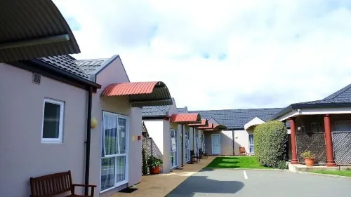Airport Birches Motel Near Hotel Photos