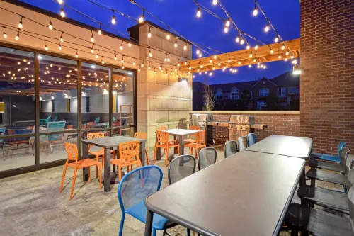 Home2 Suites by Hilton Taylor Detroit Dining Photos