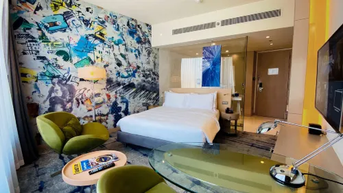 Media One Hotel Dubai Номера Photos
