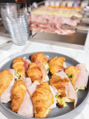 Best Western Plus Hotel Farnese Dining Photos