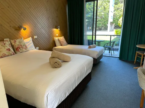 Banjo Paterson Motor Inn Rooms Photos