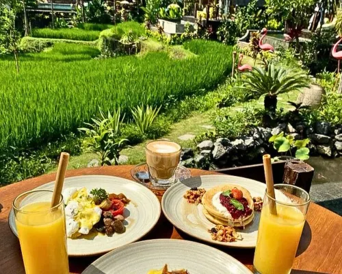 Menzel Ubud Makanan Photos