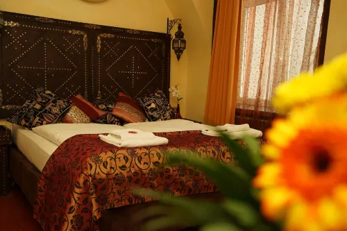 Hotel Villa Oriental & Restaurant Rooms Photos