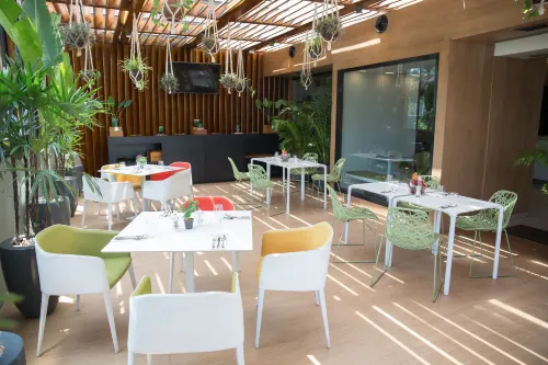 Seen Hotel Abidjan Plateau Restauration Photos