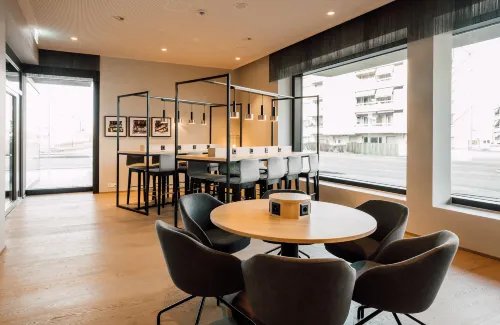Leonardo Hotel Zurich Airport Dining Photos