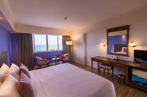Hua Hin Grand Hotel and Plaza Zimmer Photos