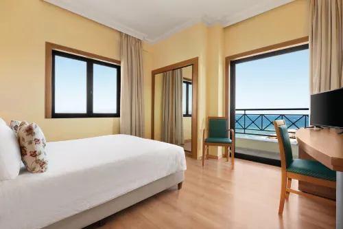 Ramada by Wyndham, Athens Club Attica Riviera À ne pas manquer Photos