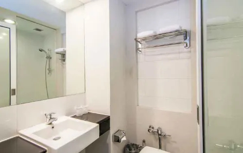 Grand Cikarang Hotel Zimmer Photos