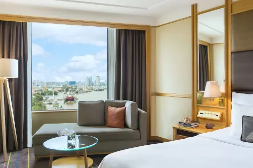 Khách sạn Renaissance Riverside Sài Gòn Phòng Photos