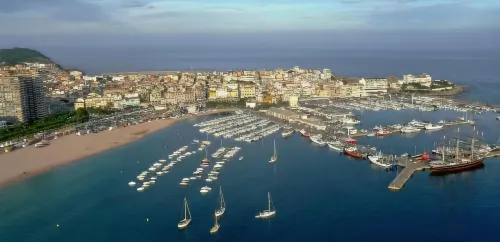 Hotel & Restaurant Marina Palamós Near Hotel Photos