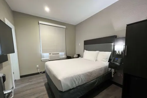 Super 8 by Wyndham San Francisco/Union Square Area Photos
