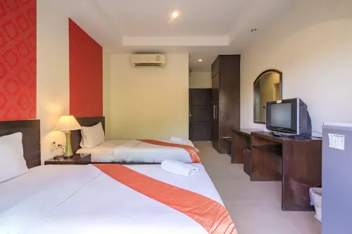 Suphan Lake Hometel Zimmer Photos