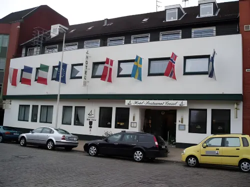Ina Hotel Consul Außen Photos
