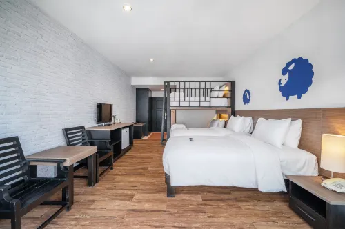 Kokotel Pattaya South Beach Photos