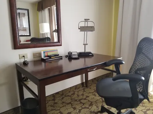 Hilton Garden Inn Oxnard/Camarillo Rooms Photos