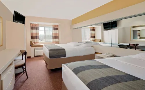 Microtel Inn & Suites by Wyndham Joplin Rooms Photos