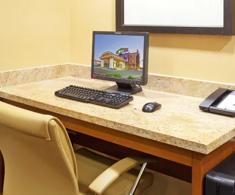Holiday Inn Express & Suites Salinas Public Areas Photos