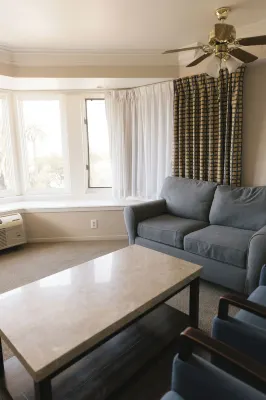 Historic Santa Maria Inn Photos