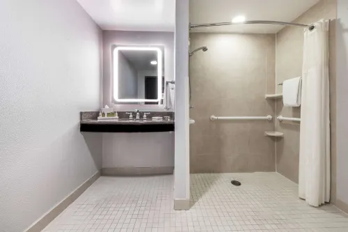 DoubleTree by Hilton Newark Penn Station Chambres Photos