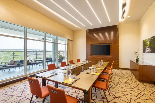 Crowne Plaza Muscat OCEC Espaces Affaires Photos