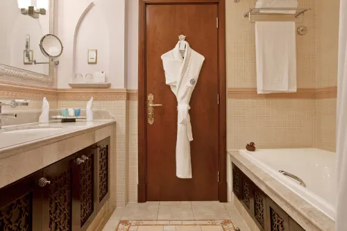 Arjaan by Rotana Dubai Media City Rooms Photos