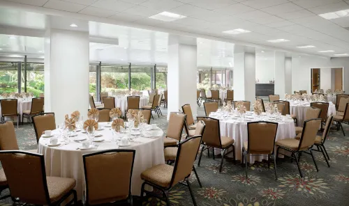 Doubletree by Hilton Los Angeles Downtown Business Facilities Photos