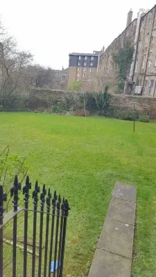Sakura Edinburgh Guest House Exterior Photos