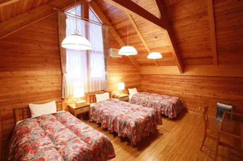 Log Hotel Larch Lake Kanayama Rum Photos