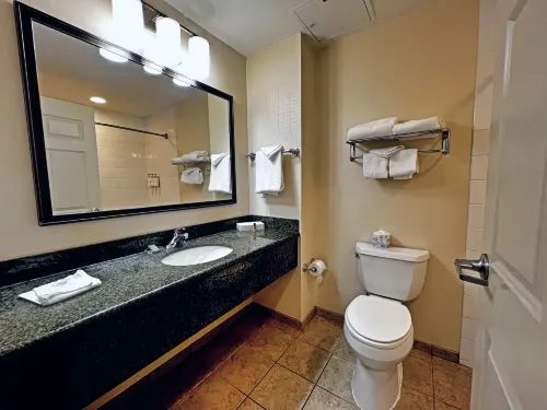 Best Western Plus the Inn at King of Prussia Rooms Photos